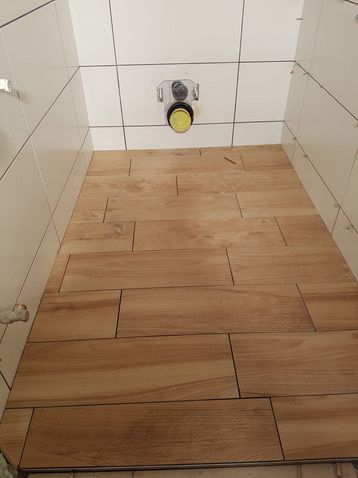 Bodenfliesen verlegung