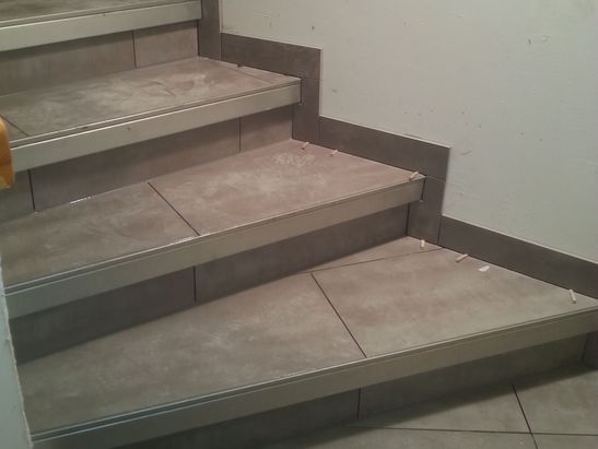 Treppenfliesen Hausgang