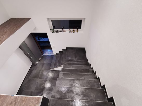 Fliesenleger für Treppen